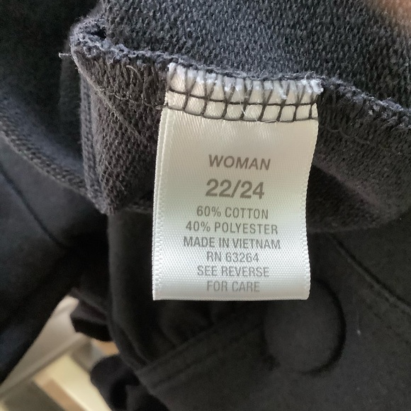 Dressbarn Black Coat Featuring Decorative Ruffle on Covered Buttons, Size 22/24 - Picture 6 of 8